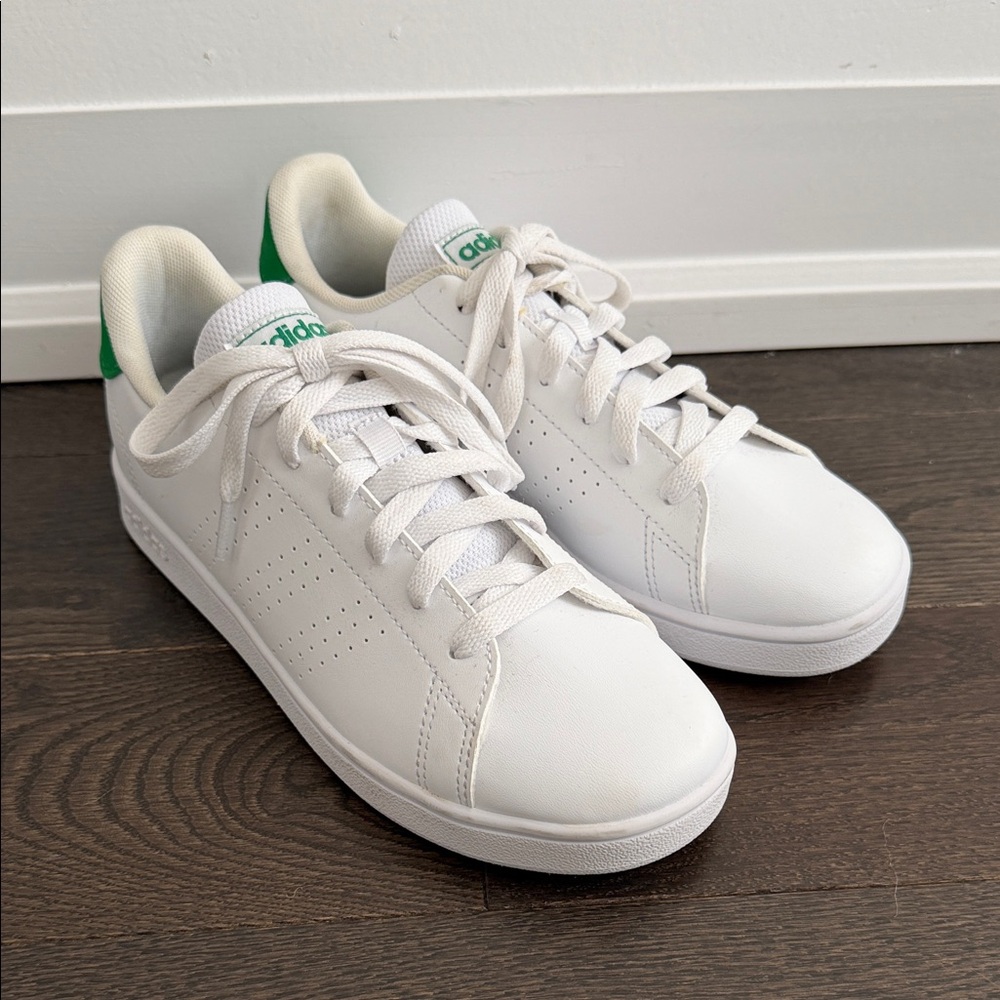 Adidas advantage base white sneakers size 4 - Picture 1 of 5